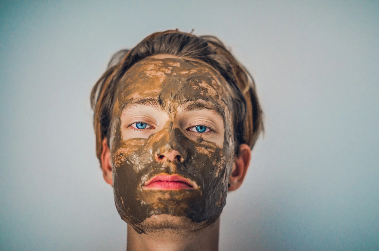 Come eliminare i punti neri dal viso in modo naturale? La maschera fai-da-te che li rimuove