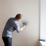 Come si fa a scegliere la giusta tonalità di bianco per le pareti? La guida a bianco caldo e freddo